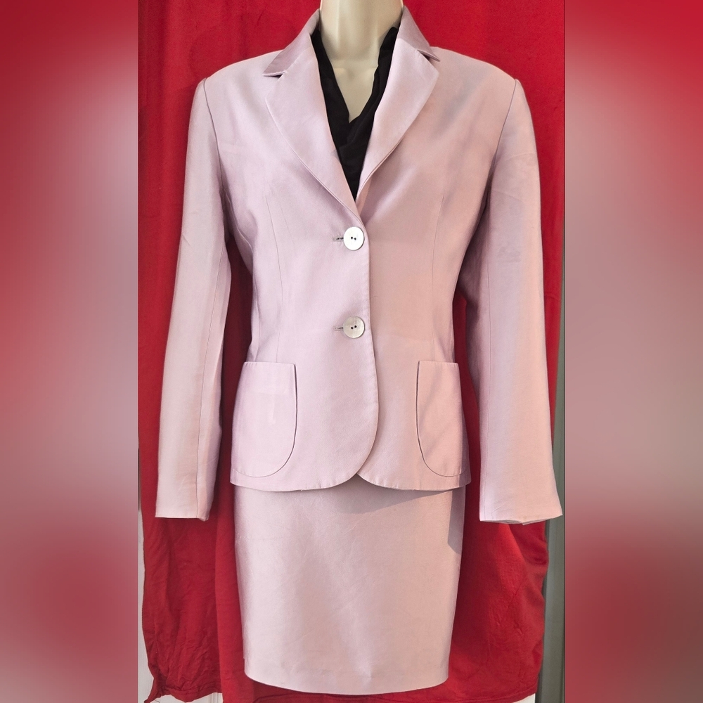 Mini Skirt Suit From the Designer GUY LAROCHE, light purple lilac, 100% silk.